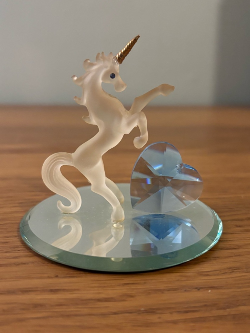 Glass Baron Sparkle Unicorn handcrafted glass frosted unicorn gold-toned horn.